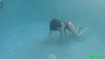 JILLIAN in THE COST OF A CLOSER LOOK - Image 7