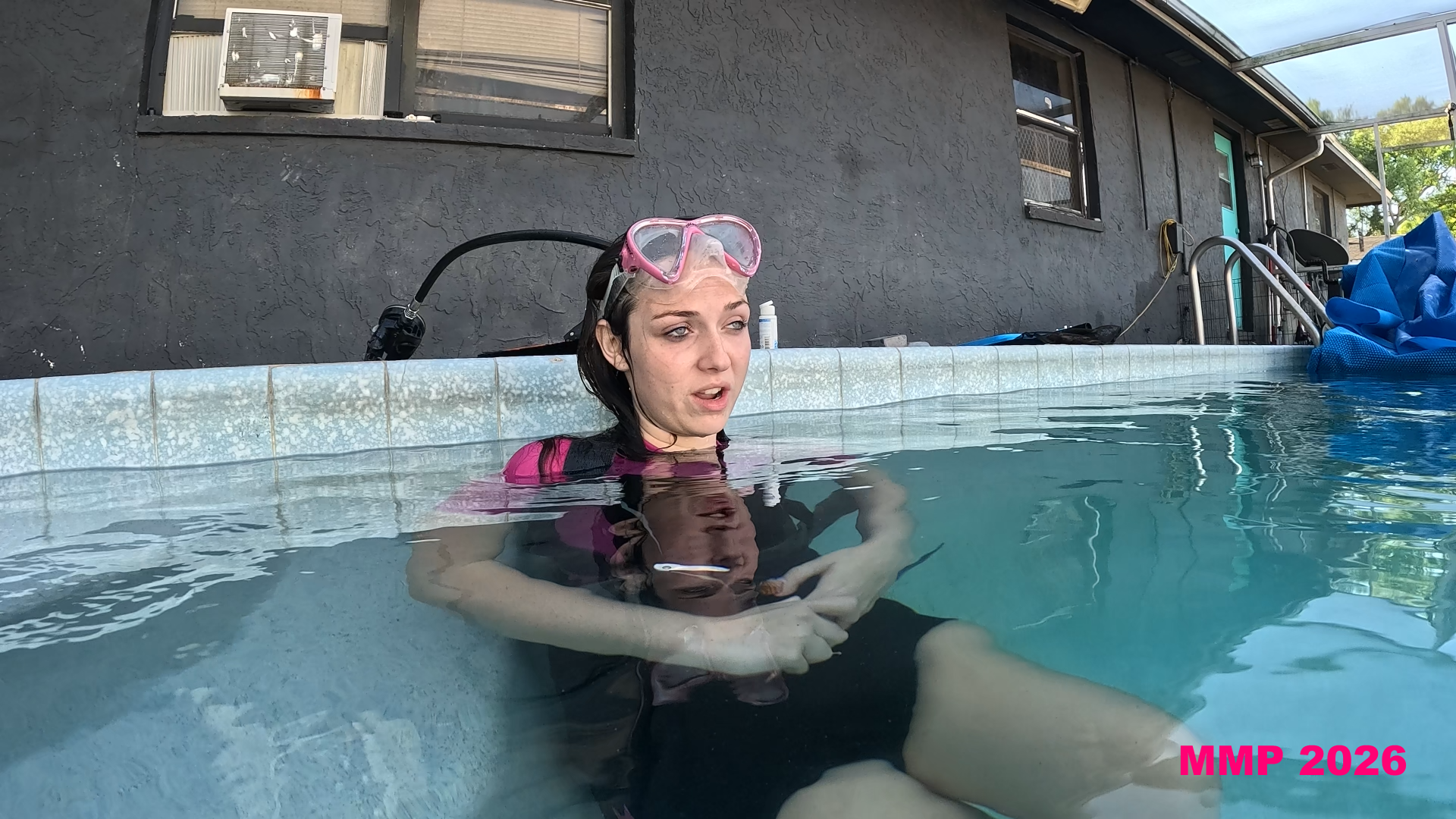JILLIAN IN THE SHORTIE SITUATION