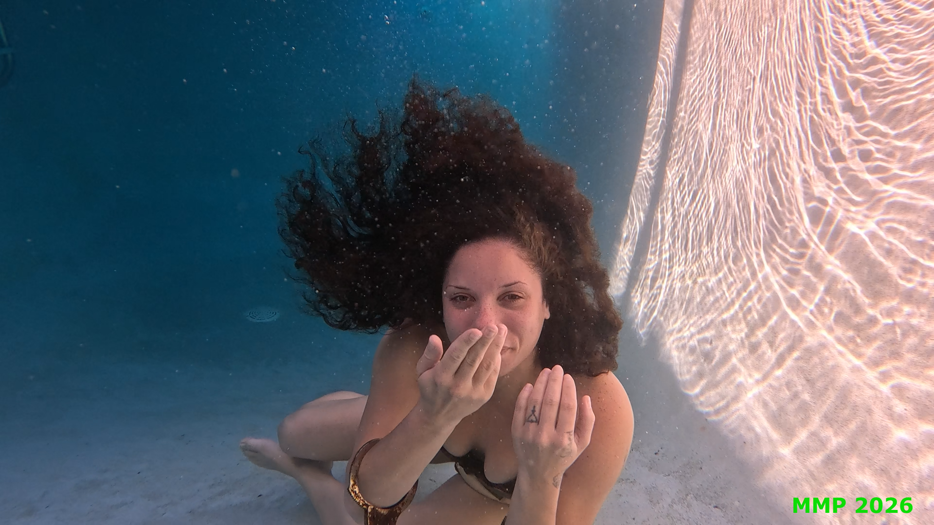NICOLE IS CONFLICTED - Image 3