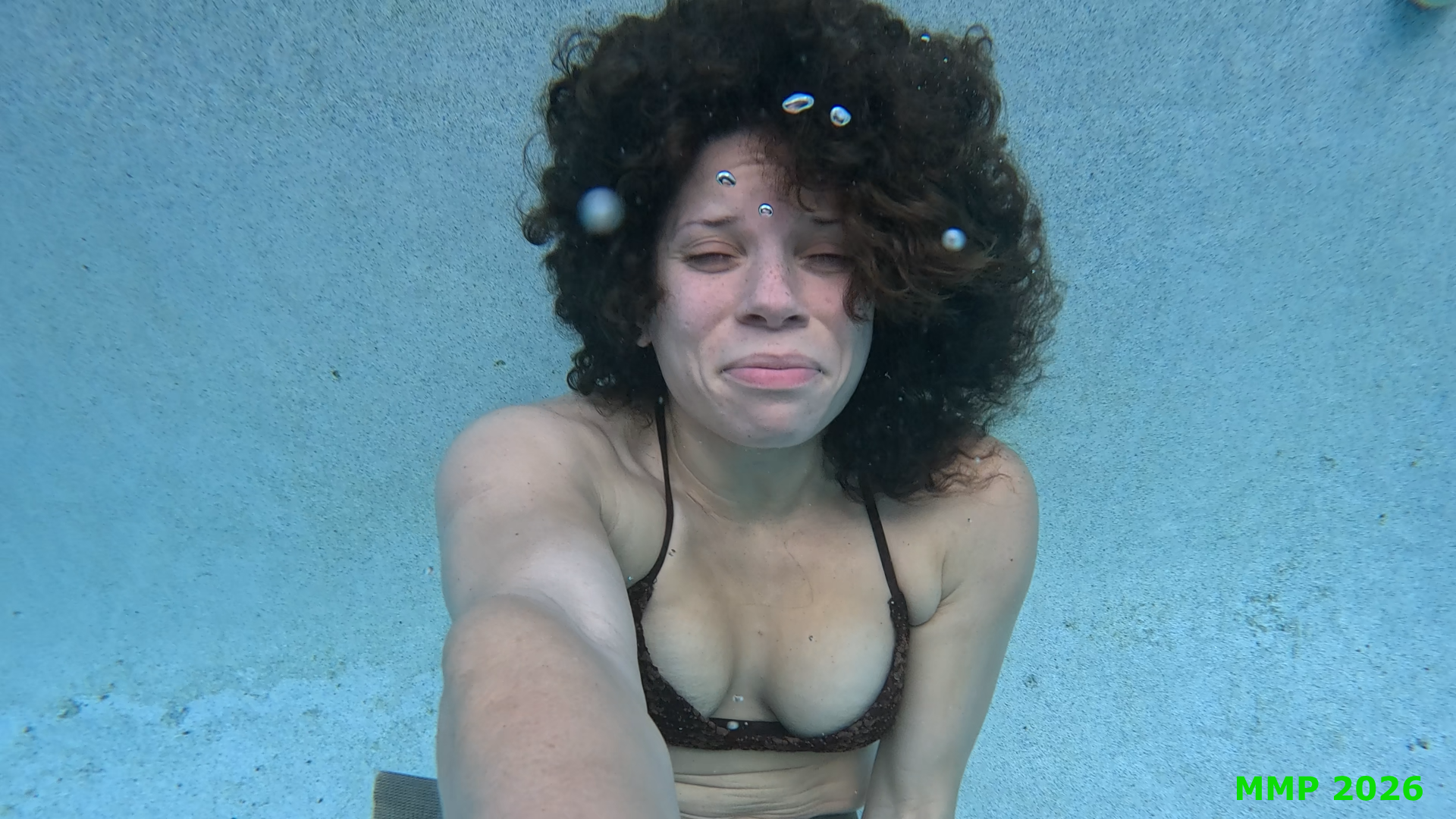 NICOLE IS CONFLICTED - Image 2